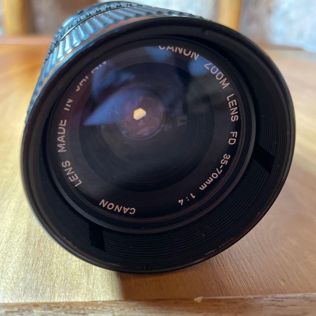 Canon AE-1 一眼レフカメラ 35mmフィルム、ズームレンズ2本付