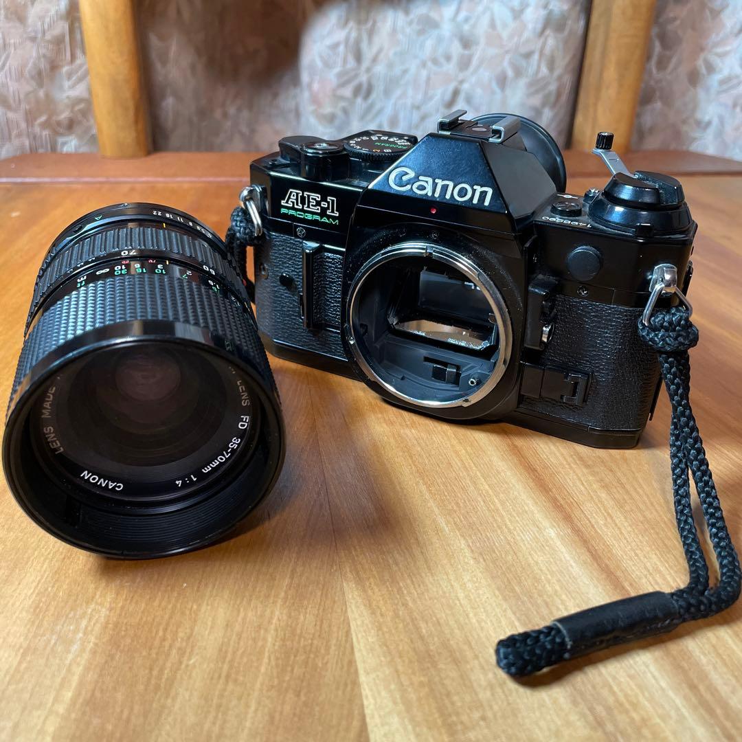 Canon AE-1 一眼レフカメラ 35mmフィルム、ズームレンズ2本付