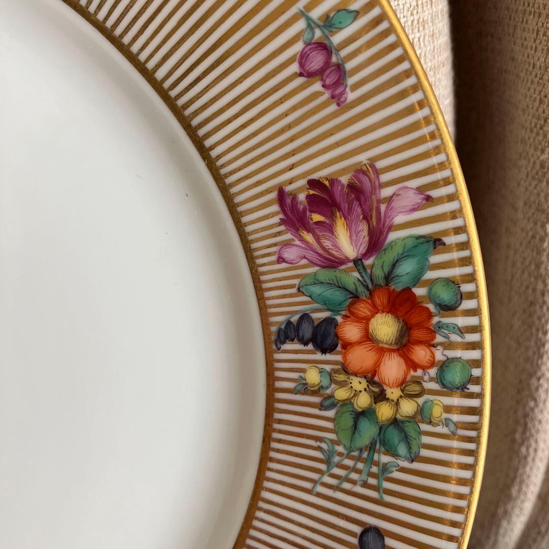 ニンフェンブルグ　アンティーク　ストライプと花束のトリオ