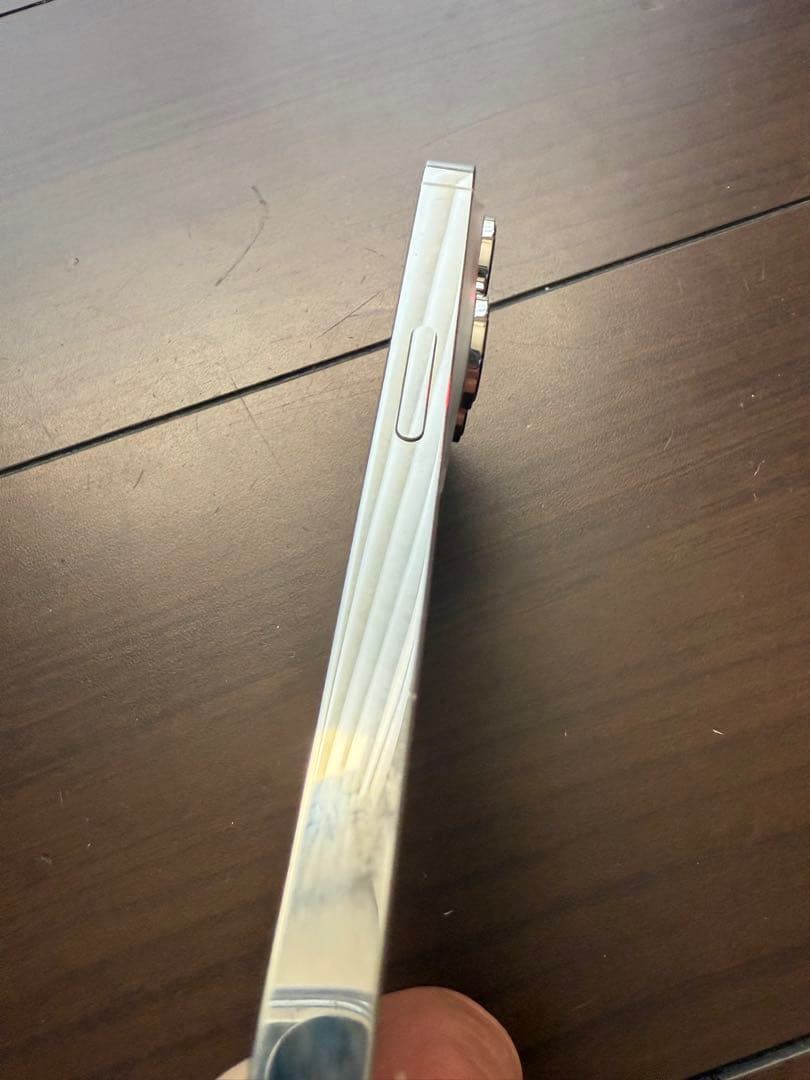 スマートフォン本体 YY