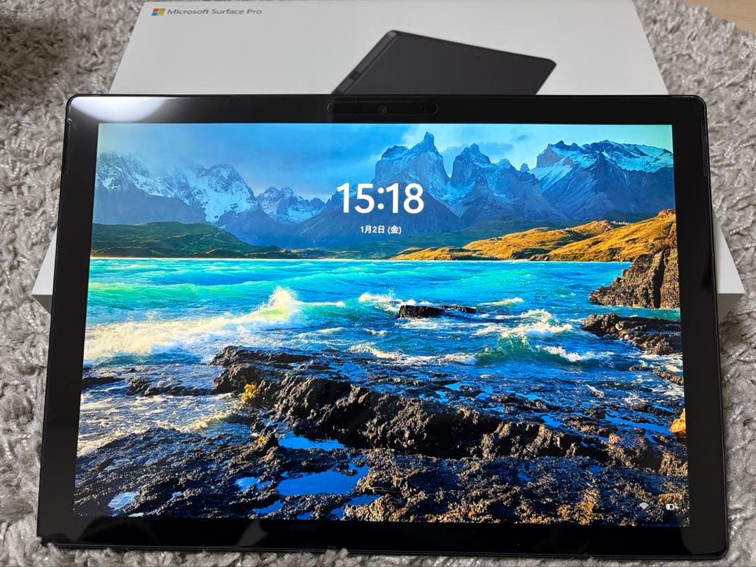 T*a様 ⭐︎Surface Pro 6 ブラック⭐︎タイプカバー付属 バッテリ