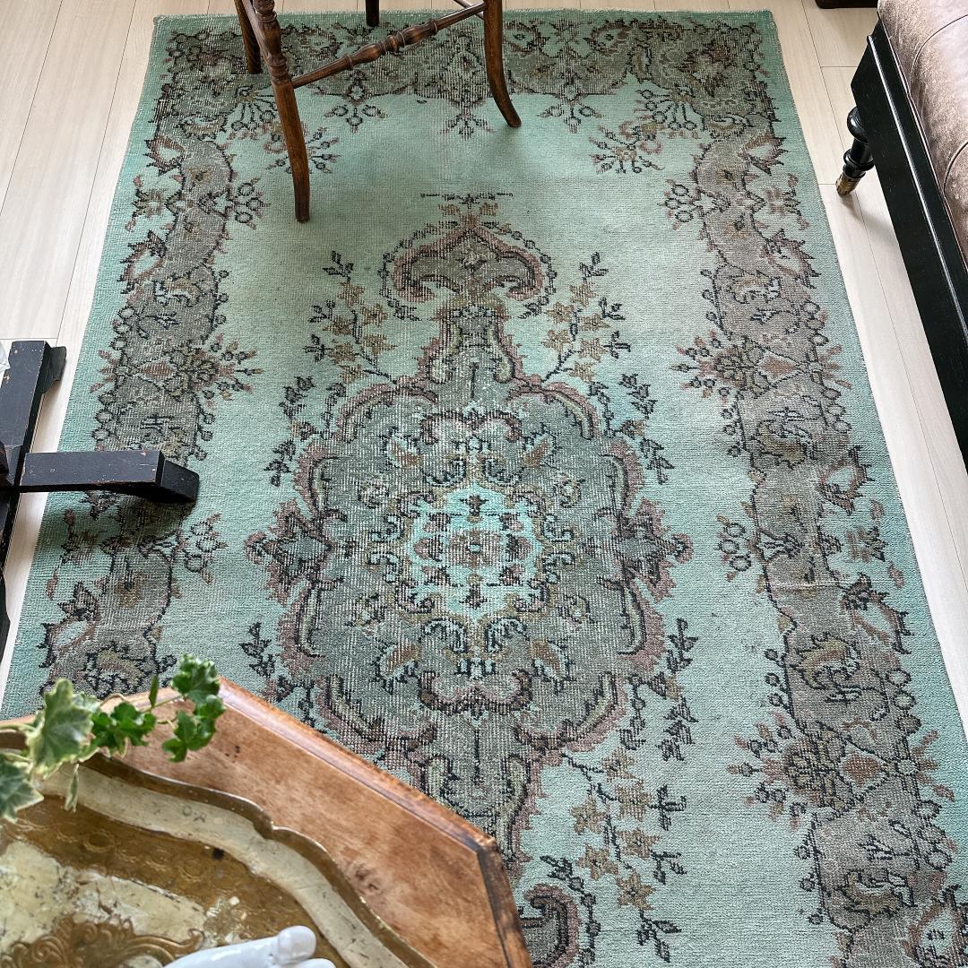 トルコ ヴィンテージラグ A58 ターコイズブルー カーキ ピンク オーバーダイ