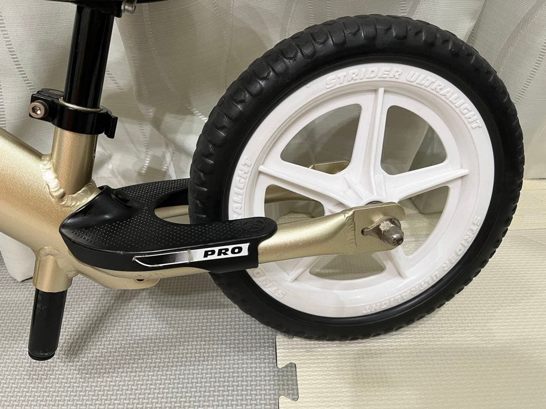 ストライダー プロ　【限定カラー】シャンパンゴールド