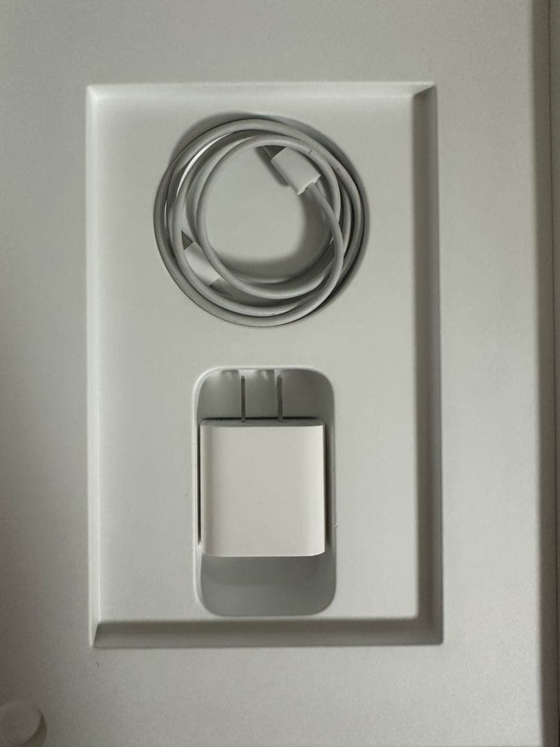 美品‼️iPad Air 第五世代　64GB Wi-Fi バッテリー残量98%‼️