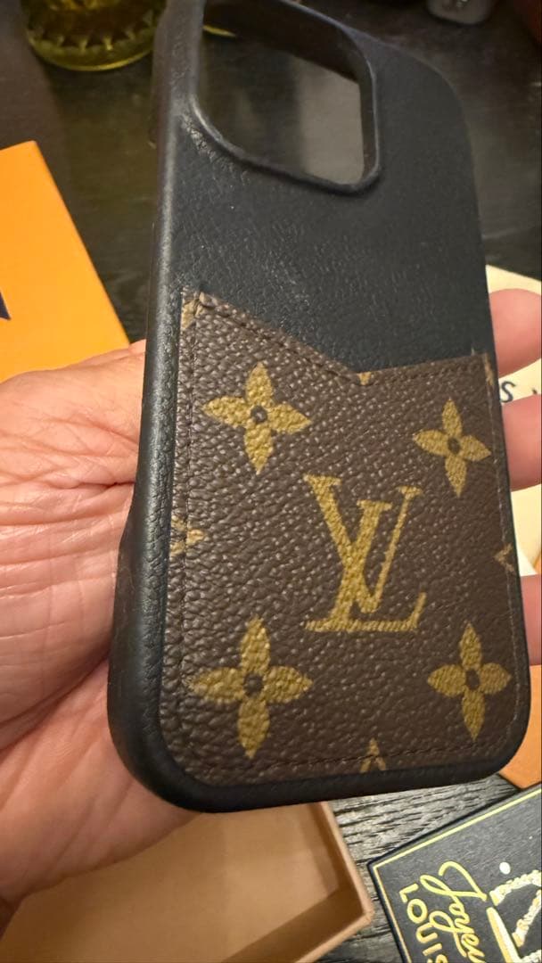 LOUIS VUITTON iPhone 16proケース モノグラム