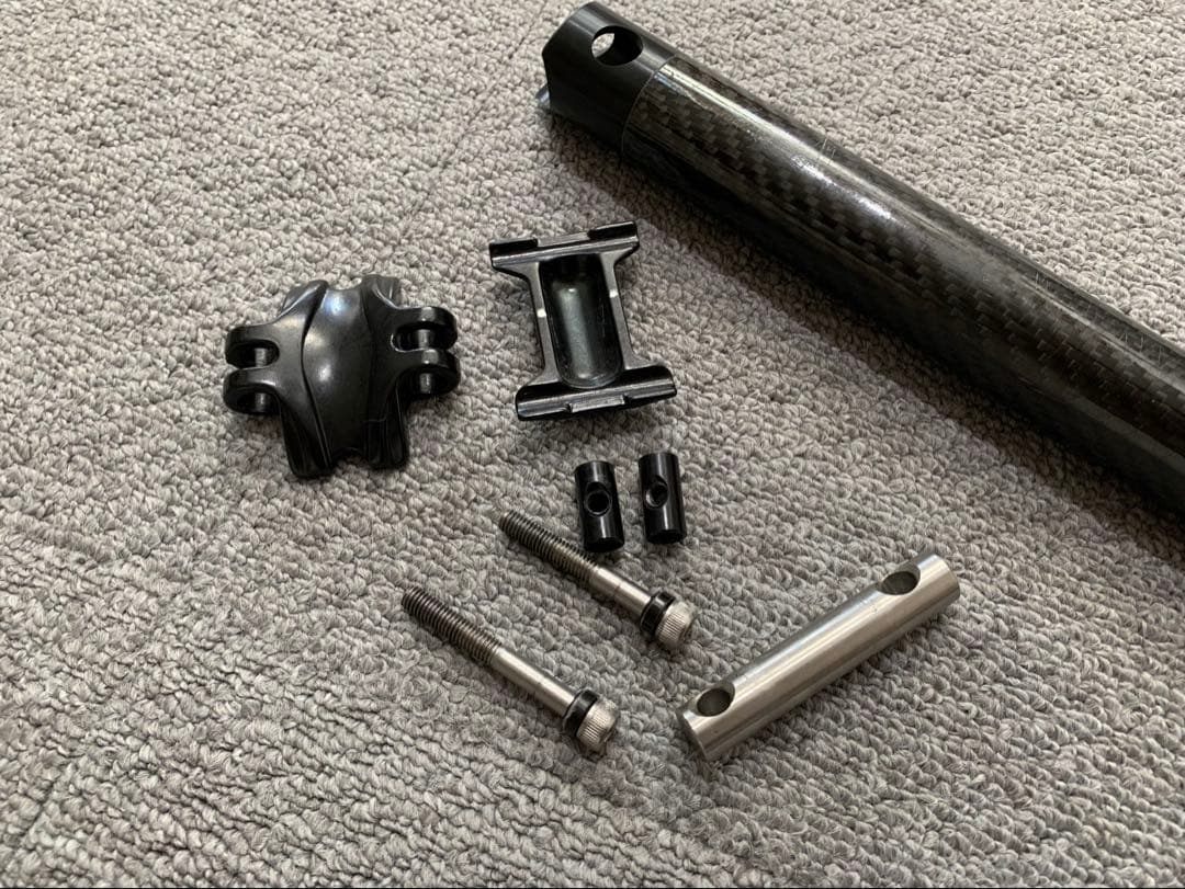 ■Carbon Dry Japan Seatpost V2 Brompton■
