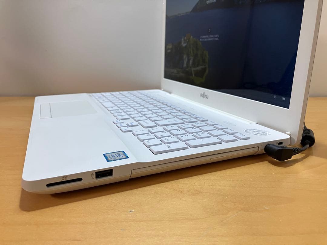 超高性能　ノートパソコン　COREi7/SSD512/メモリ16/Office付