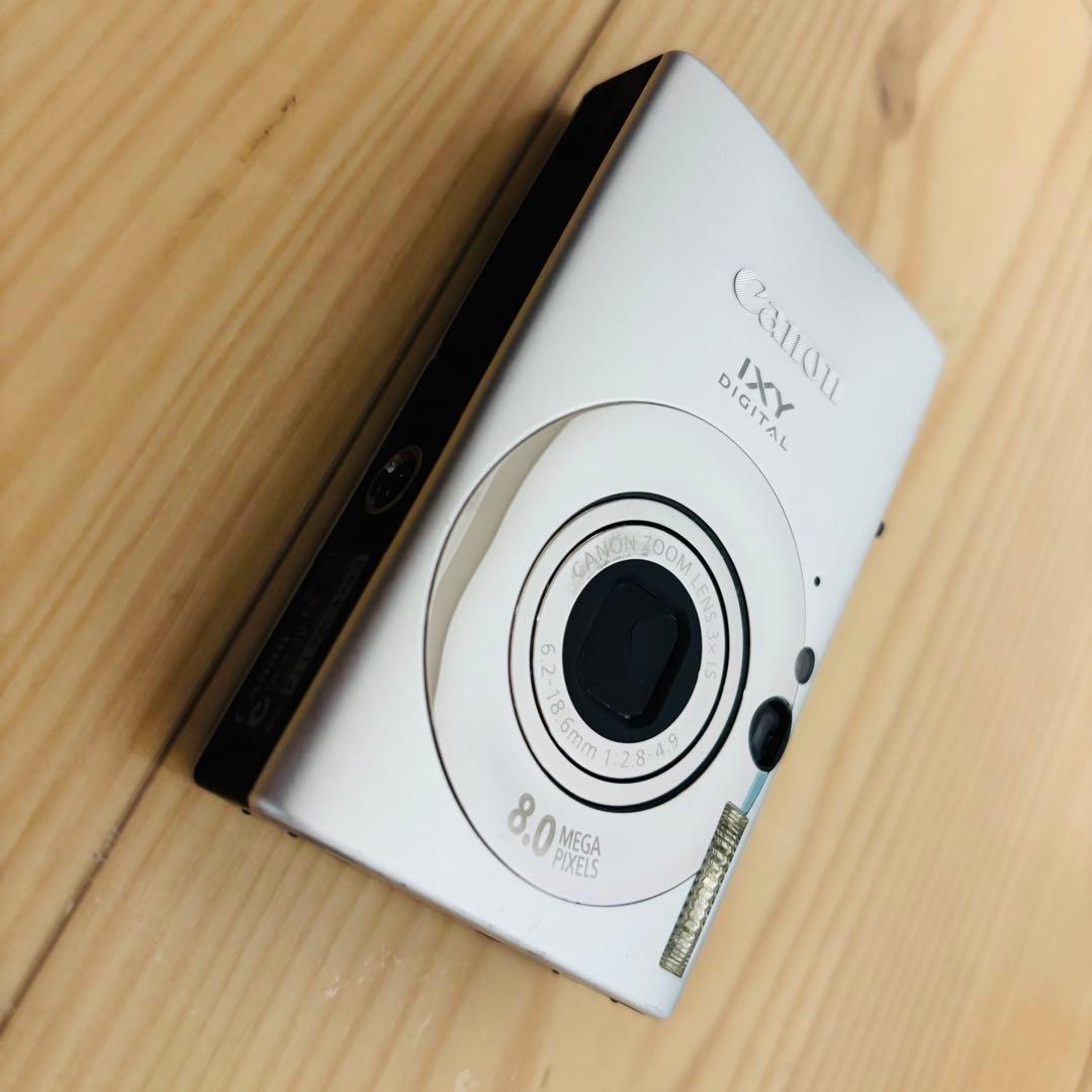 【美品】 Canon ixy20is シルバー　コンパクトデジタルカメラ