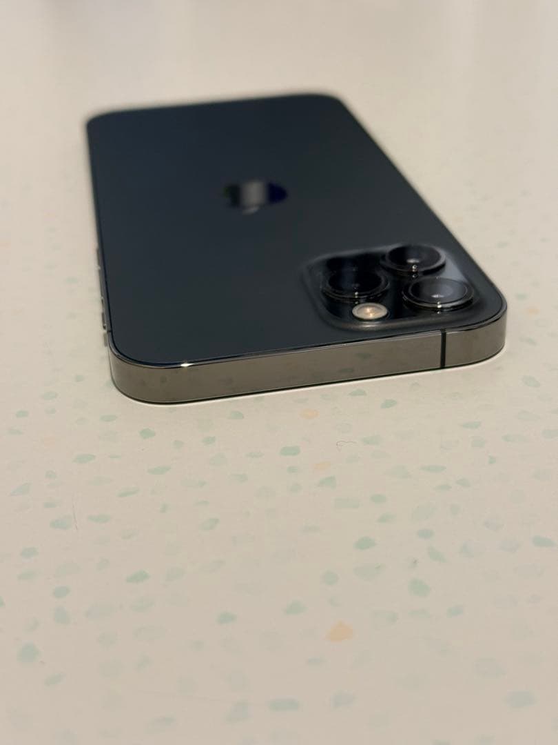 Apple iPhone 12 Pro グラファイト　128G 国内SIMフリー