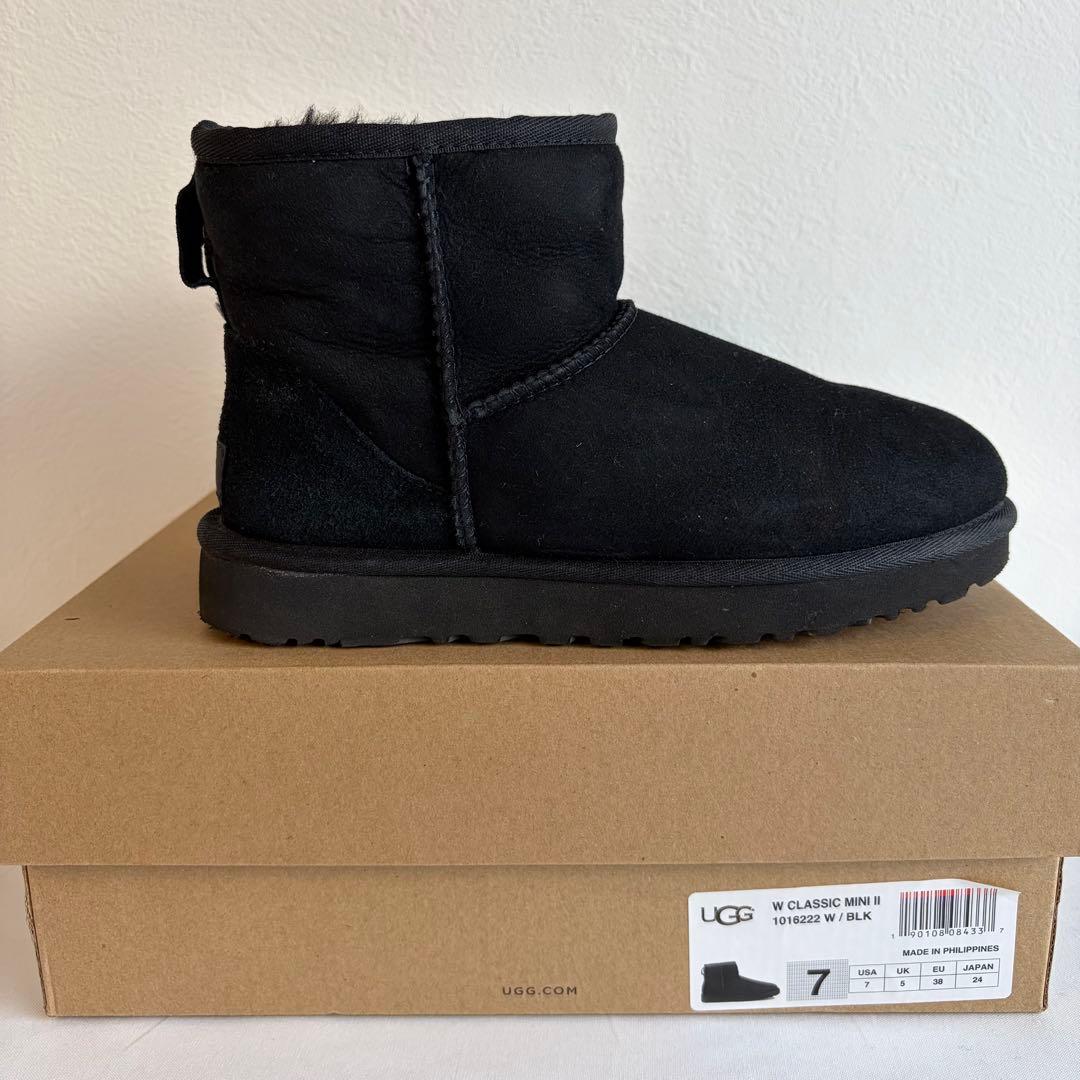 靴 UGG W CLASSIC MINI 24cm