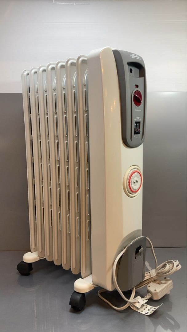 デロンギオイルヒーター　H770812EFS トップハンガー付き