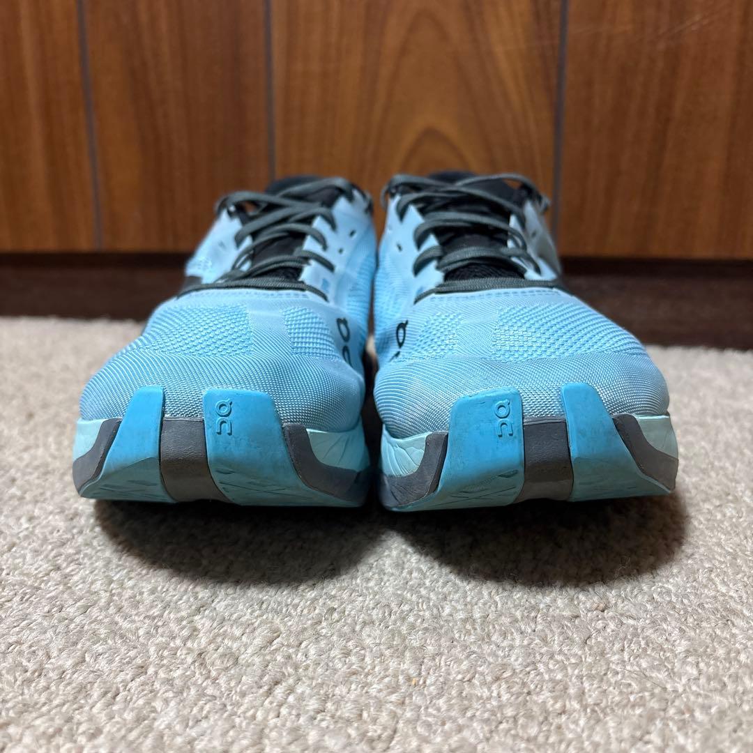 【トラック使用のみ】 On Cloudflow 5 (26.5cm)