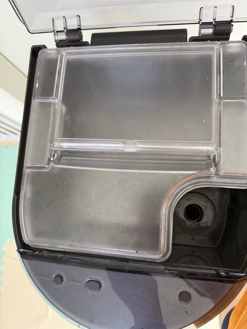 ブラック ウォーターサーバー 冷温水供給