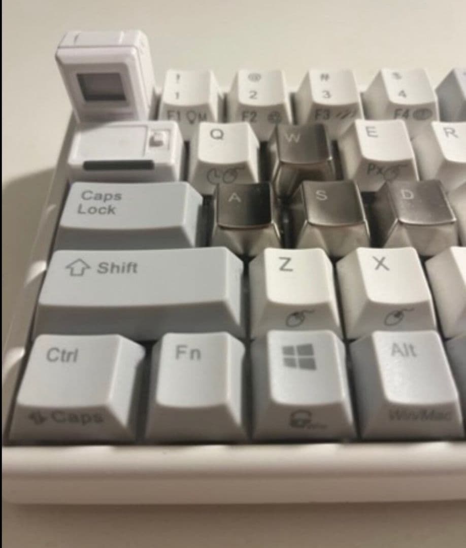 Niz atom66 静電容量無接点方式ワイヤレスキーボード　バックライト付き