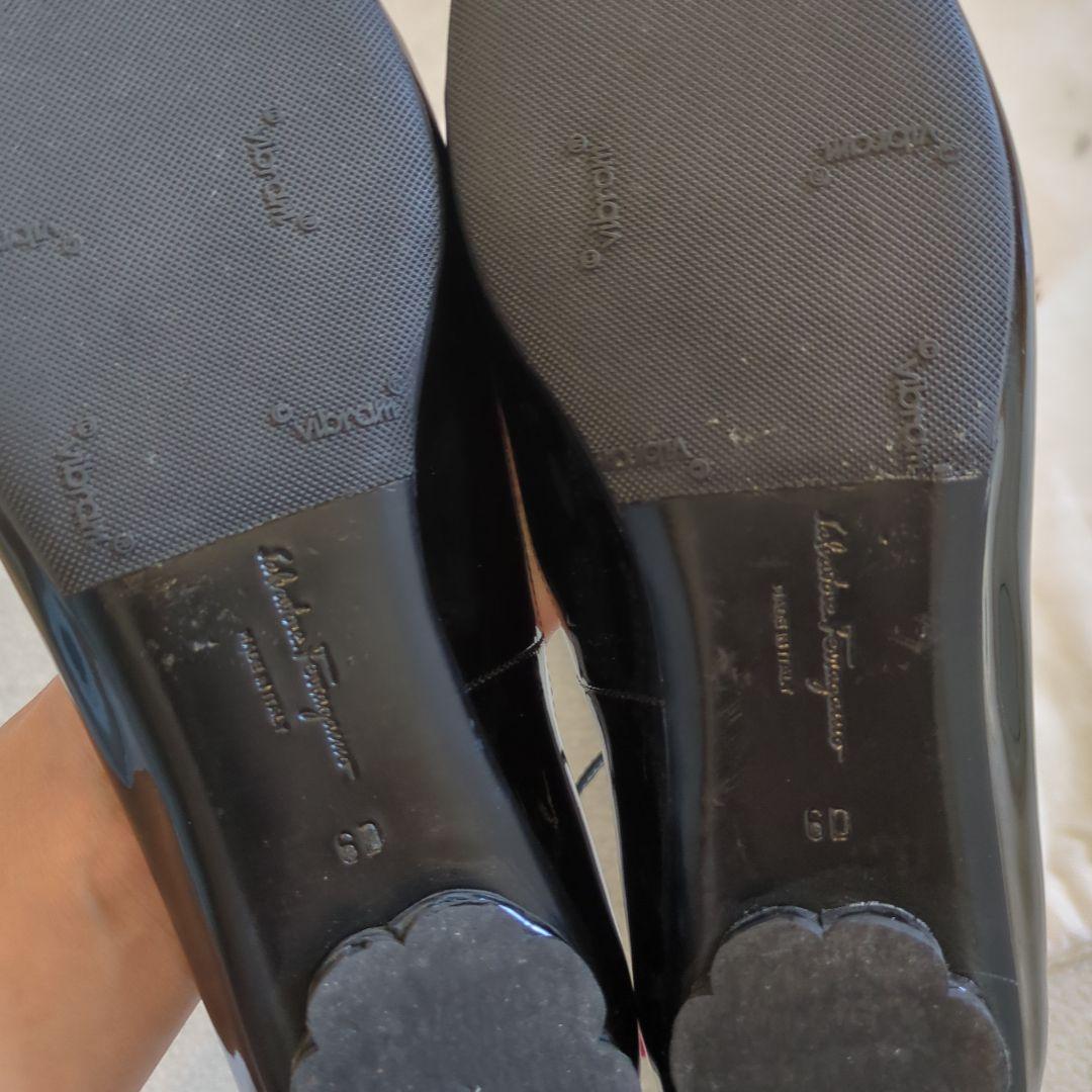 新品美品　フェラガモ　ストラップバレエシューズ