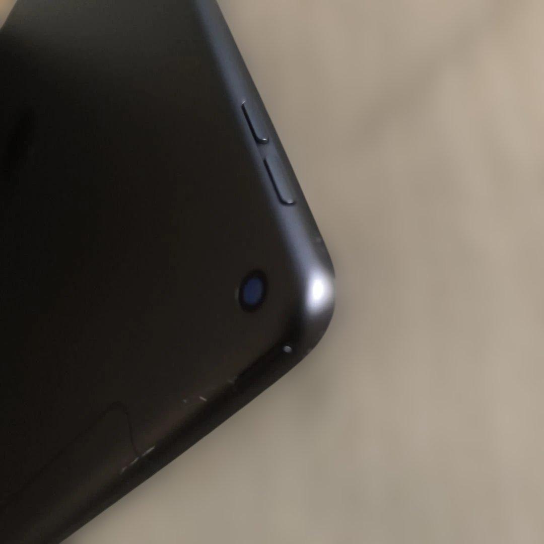 H*f様 iPad Air第3世代/64GB .Wi-Fi + Cellular