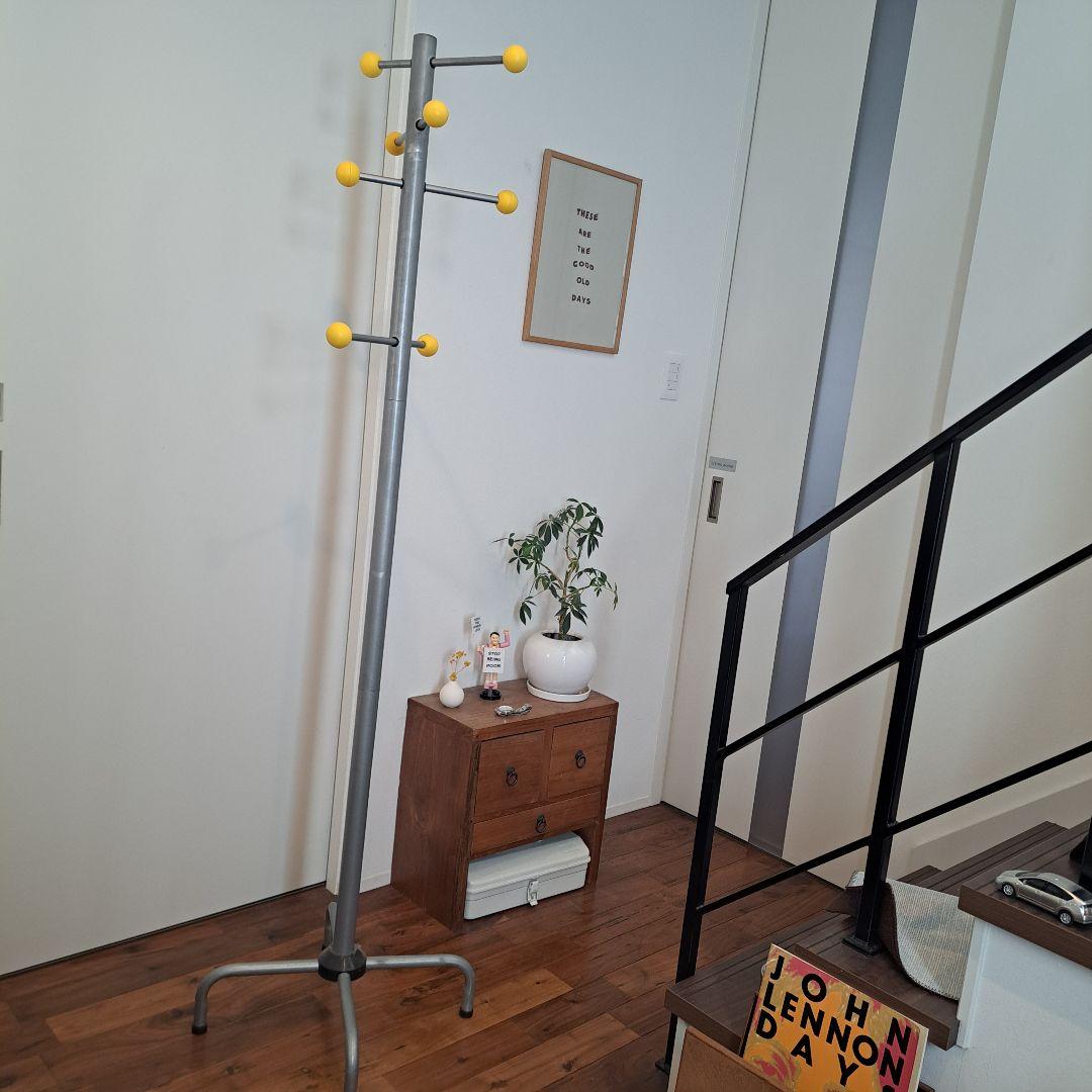 ミッドセンチュリー　ポールハンガー　ハンガーラック　モダン　レトロポップ