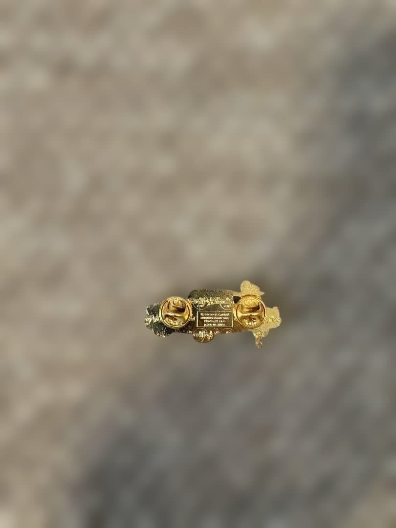 【超希少】ハードロックカフェ大阪 オープニングスタッフピン3点セット【非売品】