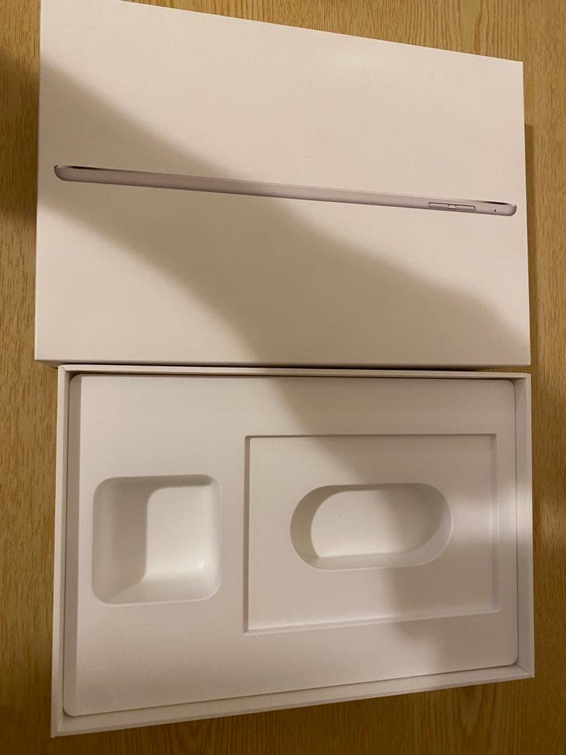 iPad mini 第4世代 128GB 本体 simフリー