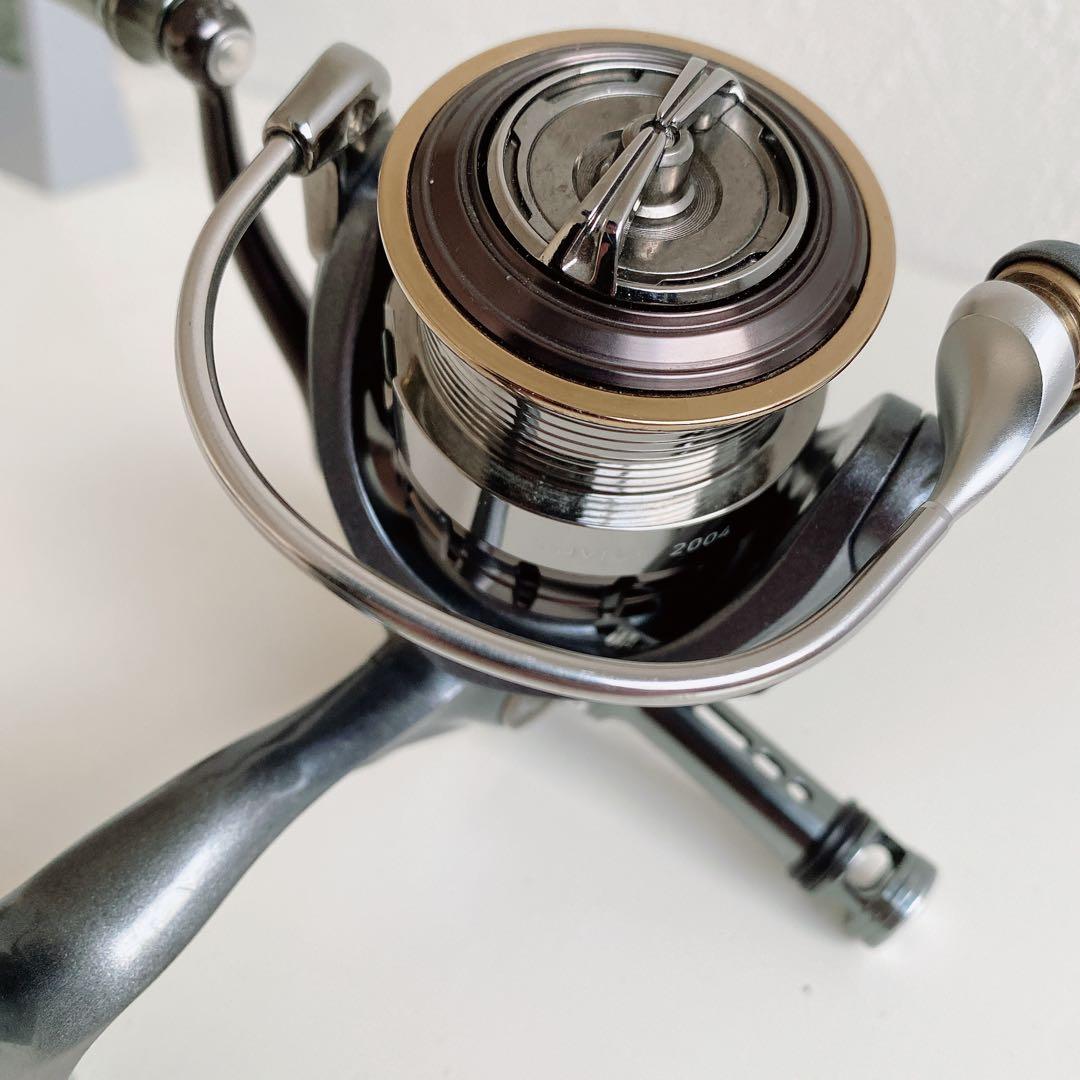 【美品】ダイワ ルビアス 15 2004 スピニングリール