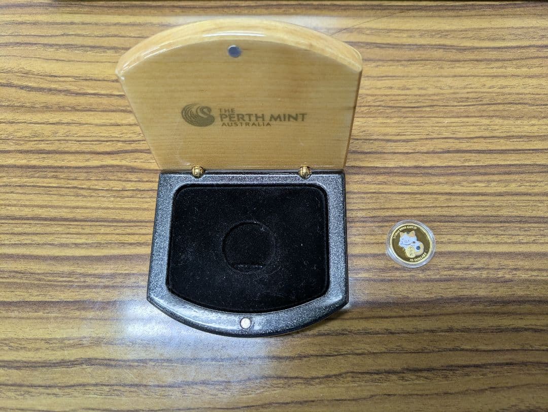 記念金貨 猫デザイン 1/100オンス