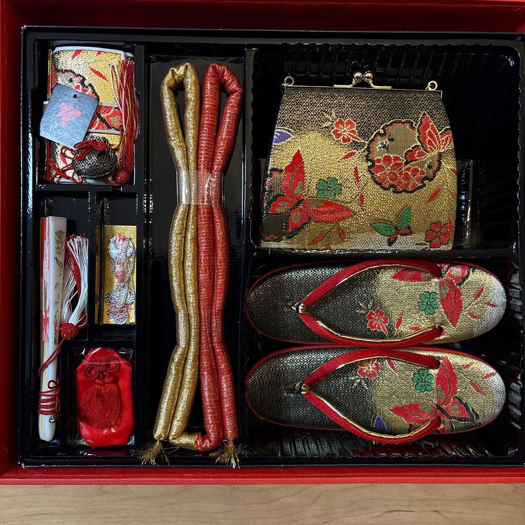 195 run 金×黒×赤　蝶々　ペアセット　結び帯・箱せこセット　7歳　七五三