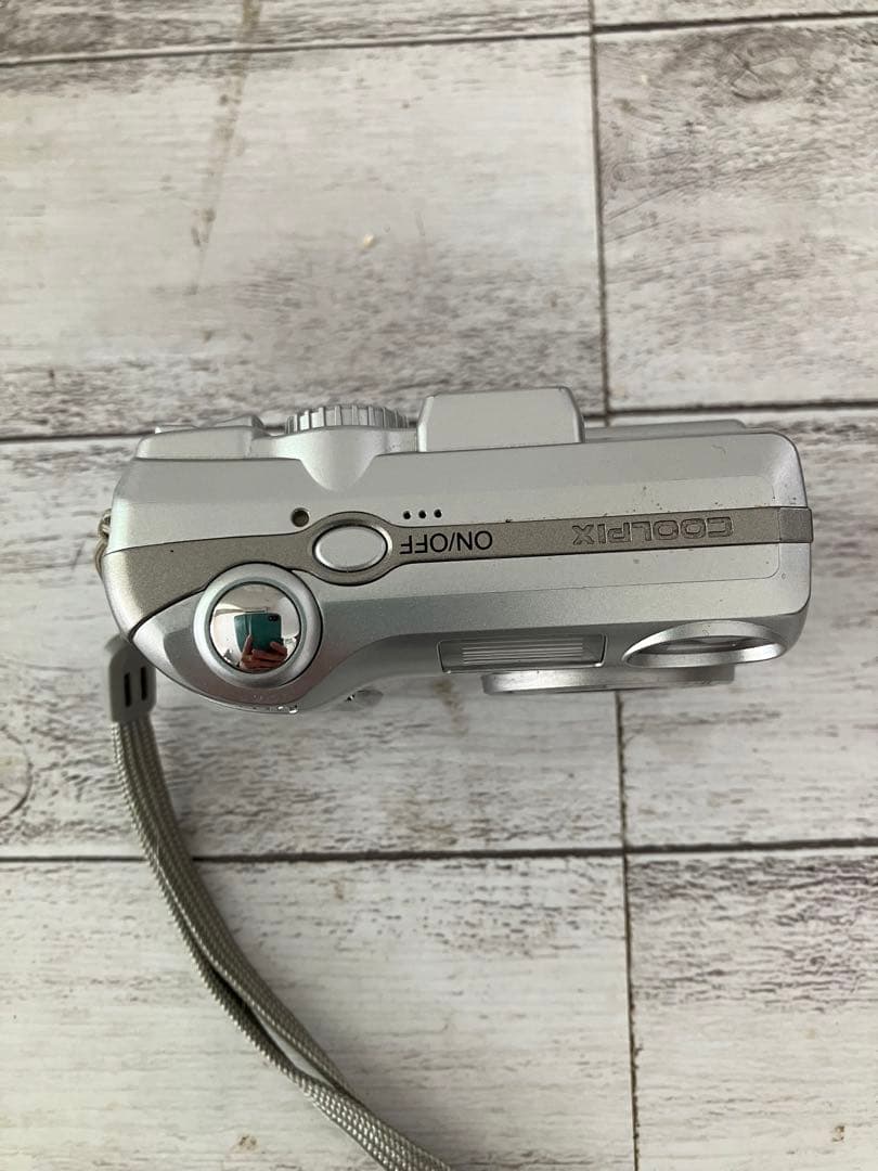 Nikon COOLPIX 5600 シルバー コンパクトデジタルカメラ