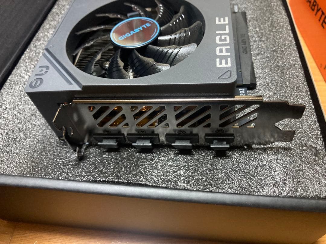 グラフィックボード・グラボ・ビデオカード GIGABYTE RTX4070Ti EAGLE OC 12G R2.0