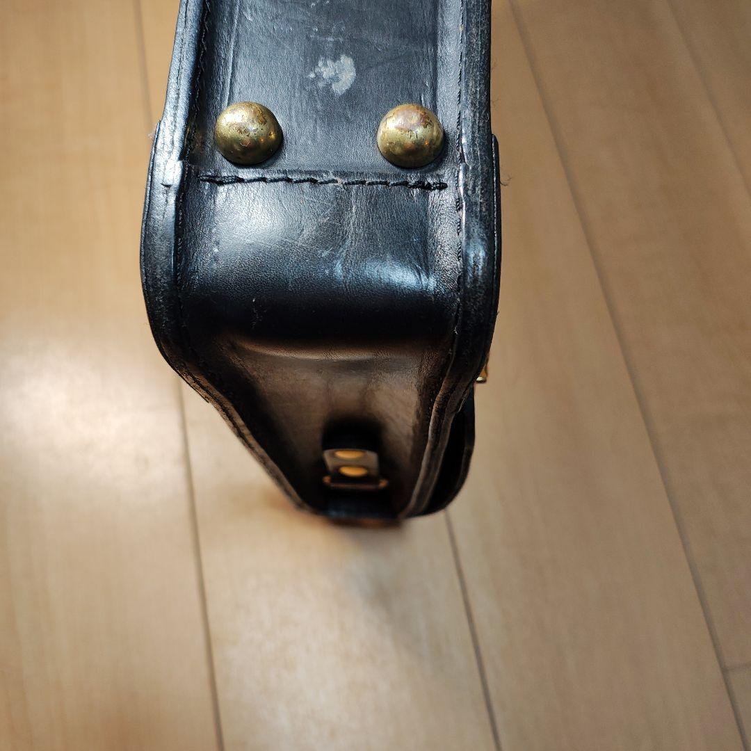 ヘルツ　herz　シンプルな顔立ちのブリーフケース(BC-1)