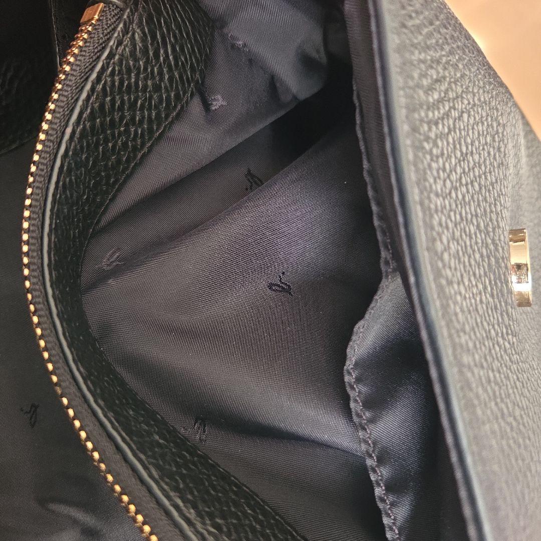 美品　アニエスベー　ショルダーバッグ　レザー　ブラック　ゴールド金具