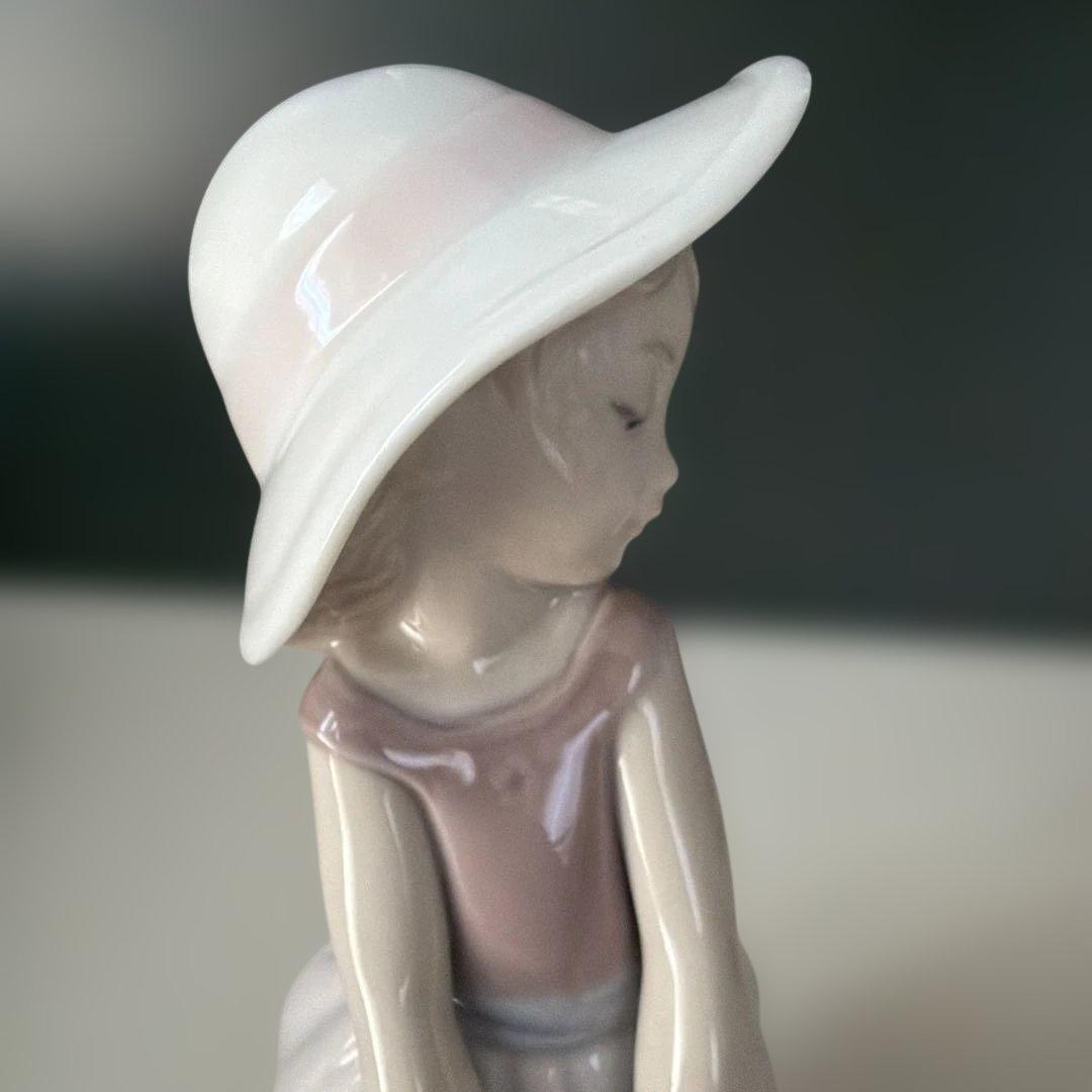 リヤドロ　LLADRO ユートピアコレクション 花の小径 8246