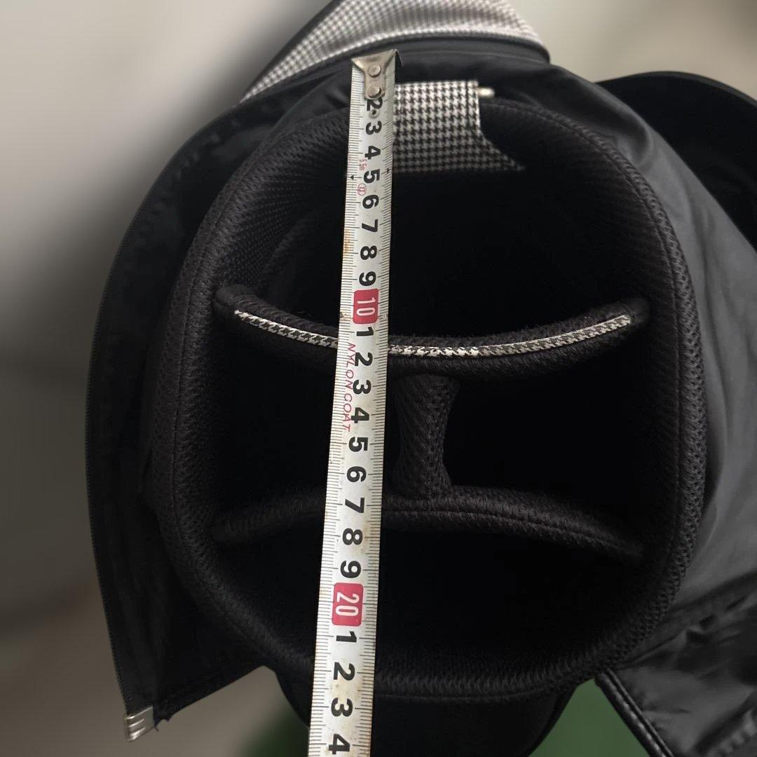 送料込み！XXIO ゴルフバッグ ブラック/シルバー