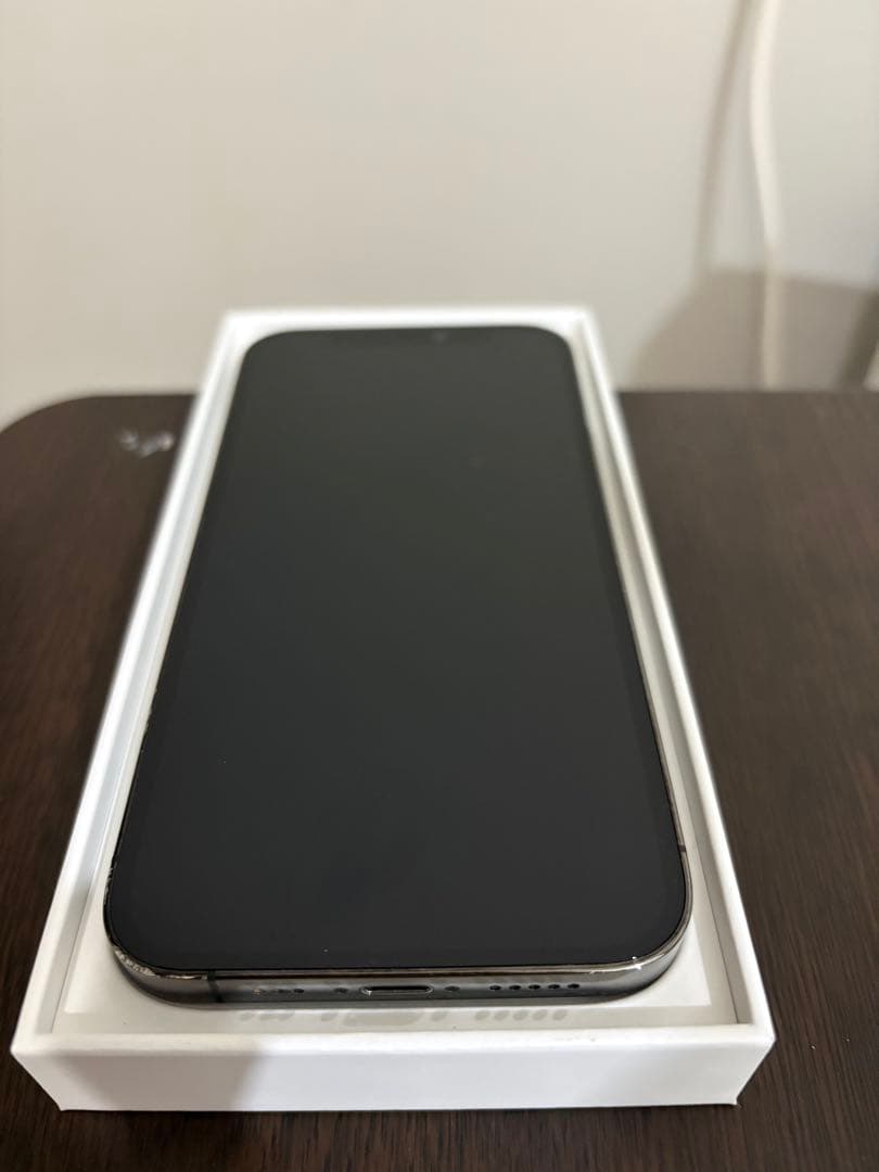 iPhone 12 Pro 128ギガ バッテリー残量95%