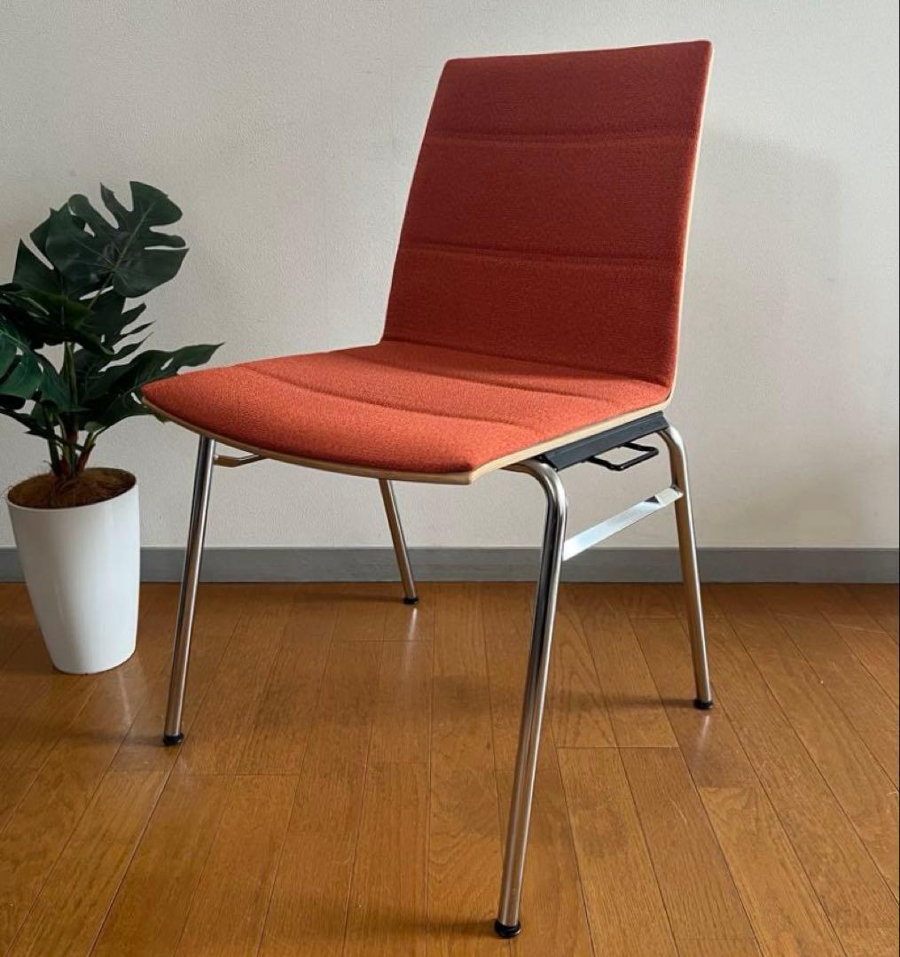 ドイツ　ウィスナーハーガー シンピュア　チェア　① 10万　オカムラ　モダン