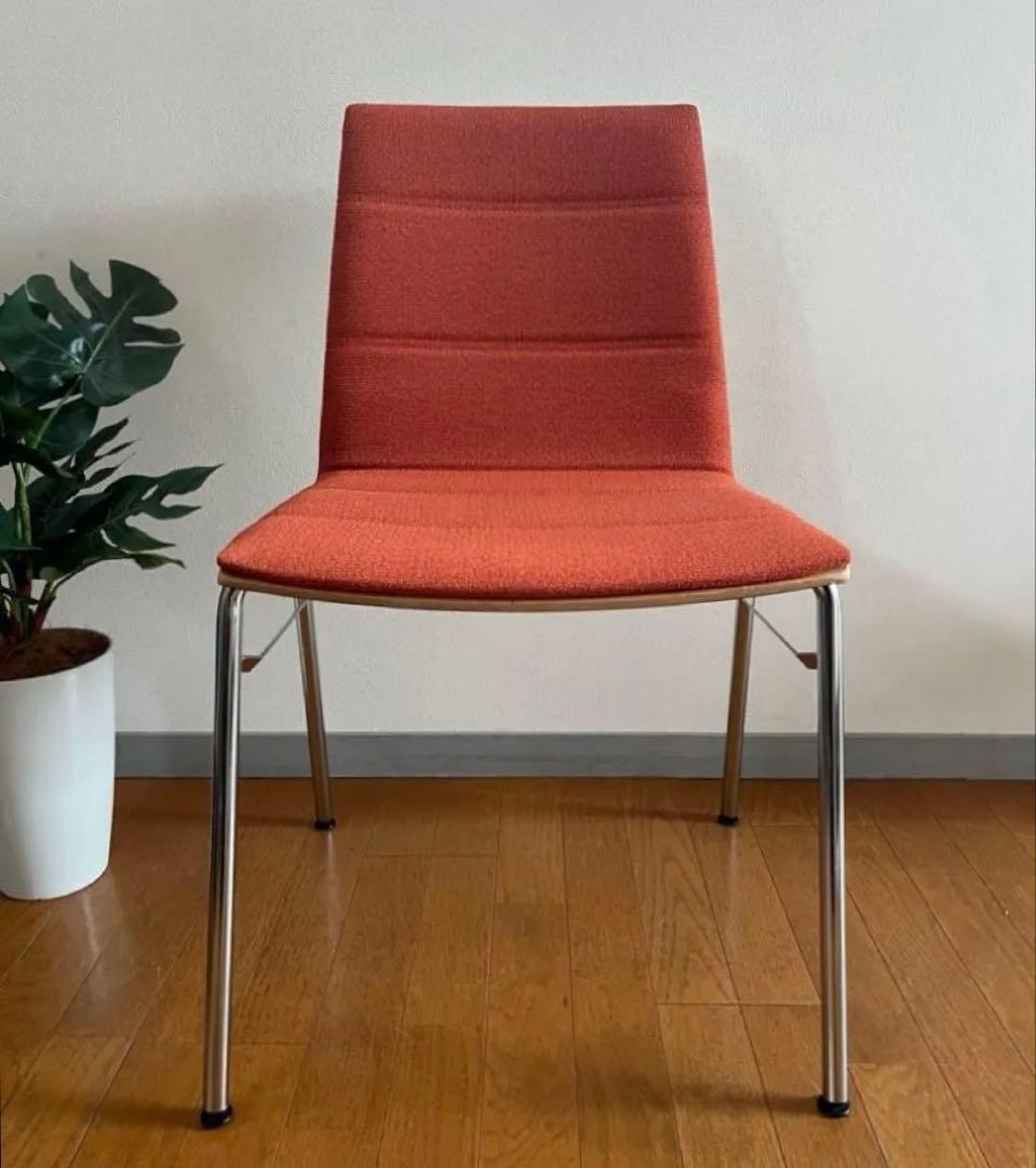 ドイツ　ウィスナーハーガー シンピュア　チェア　① 10万　オカムラ　モダン