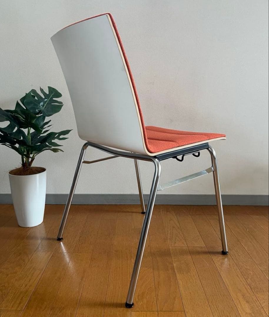 ドイツ　ウィスナーハーガー シンピュア　チェア　① 10万　オカムラ　モダン