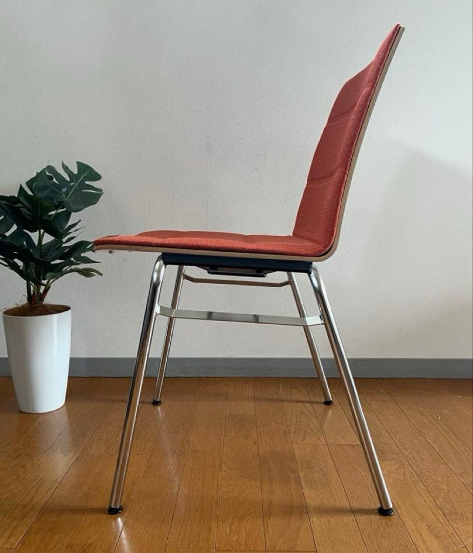 ドイツ　ウィスナーハーガー シンピュア　チェア　① 10万　オカムラ　モダン