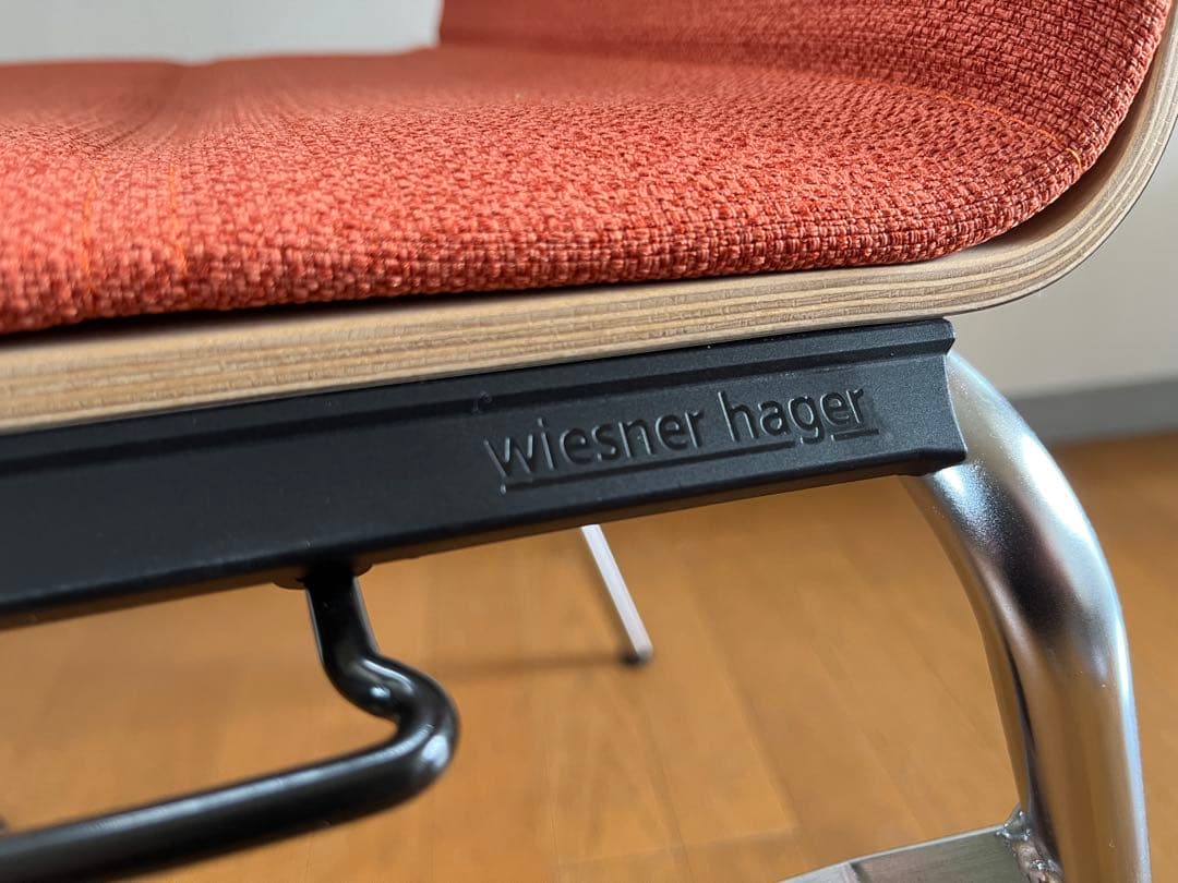 ドイツ　ウィスナーハーガー シンピュア　チェア　① 10万　オカムラ　モダン