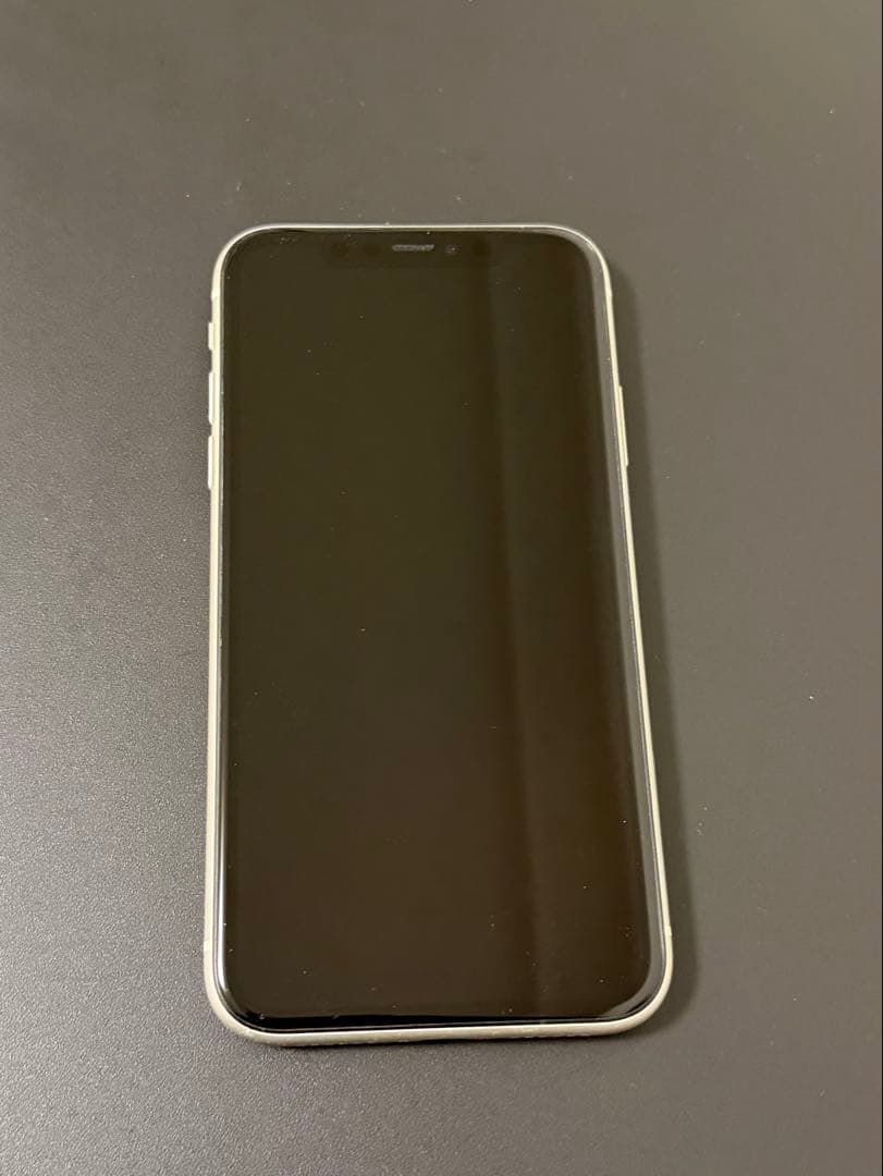 美品 iPhone11 64GB ホワイト バッテリー容量87%