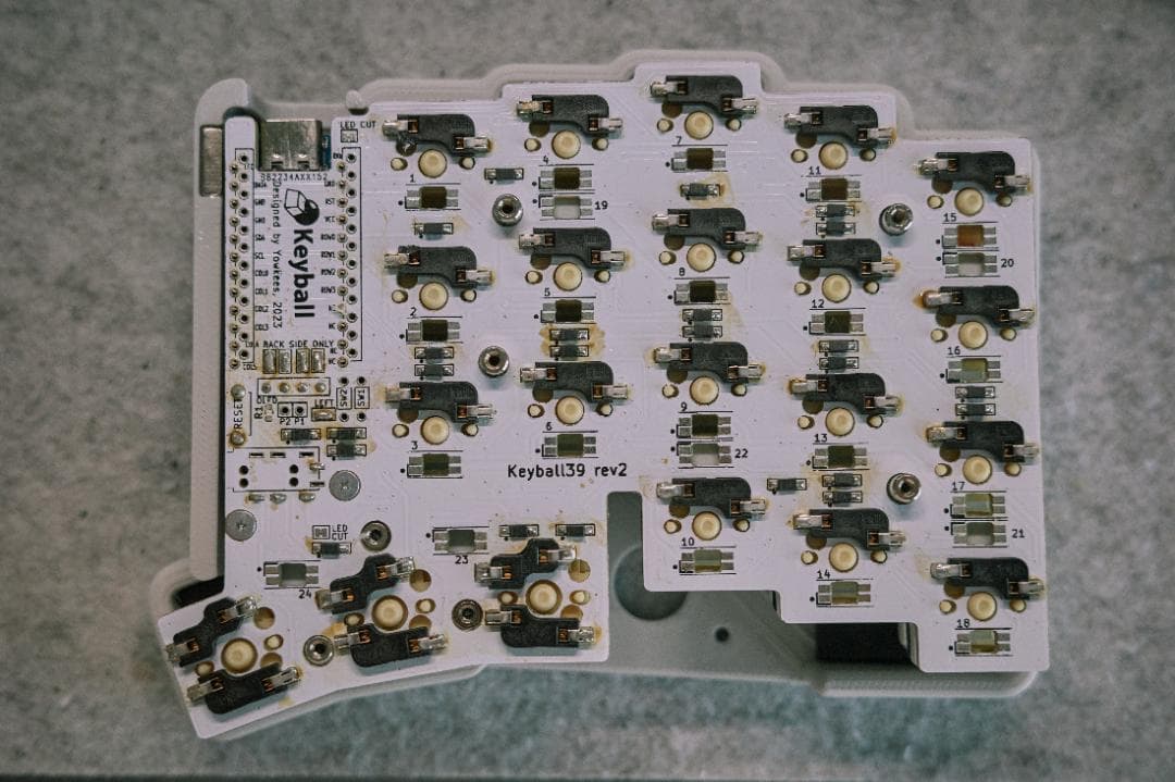 keyball39 組立済み ケース スイッチ キーキャップ付き