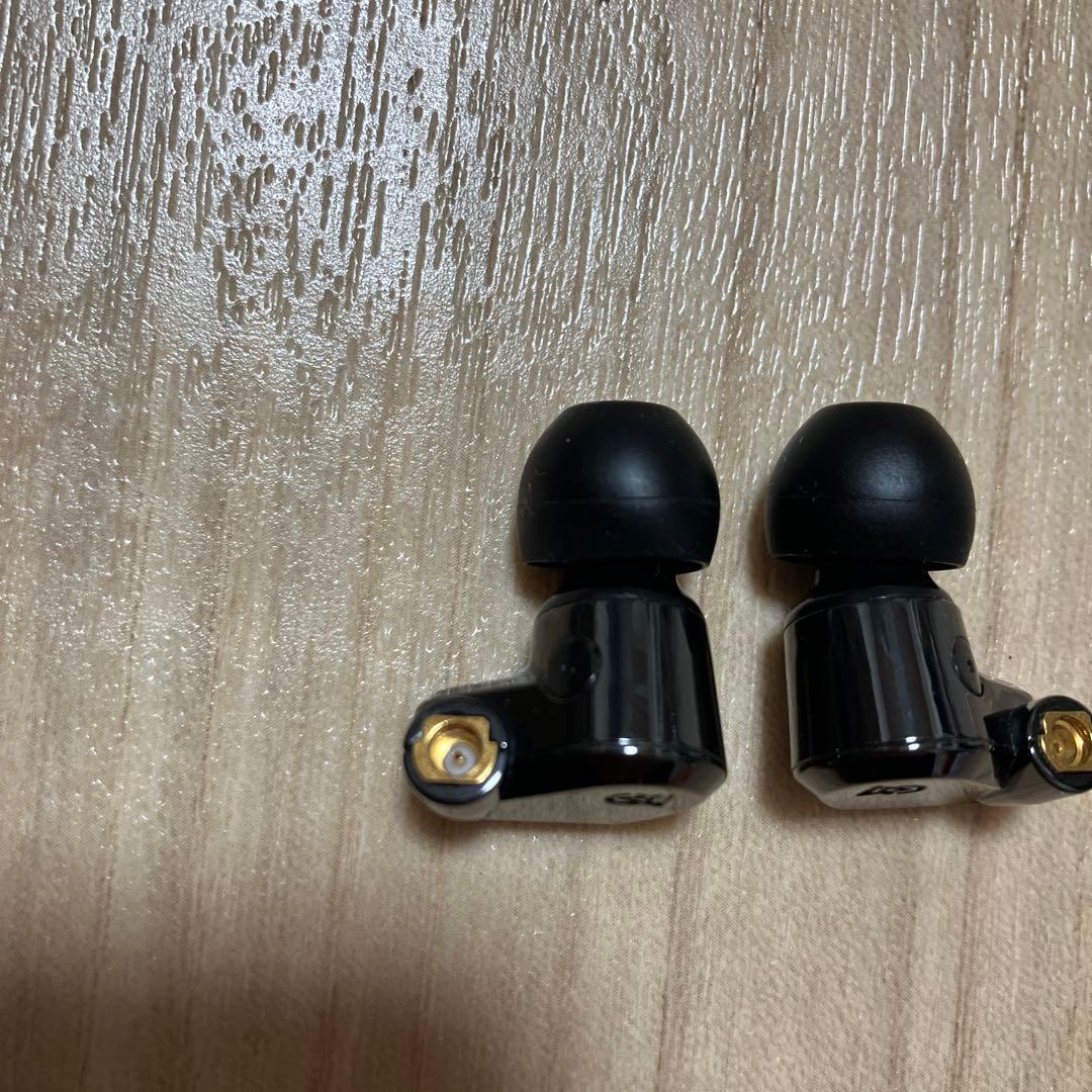 【希少・初代セラミック筐体】Campfire Audio Lyra（生産完了）