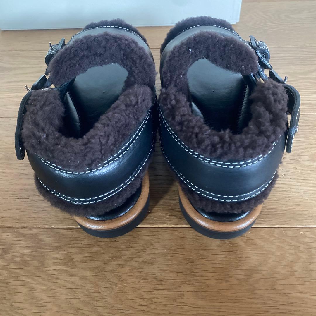 新品試着のみ☆オーラリー　ボアサンダル　レディース