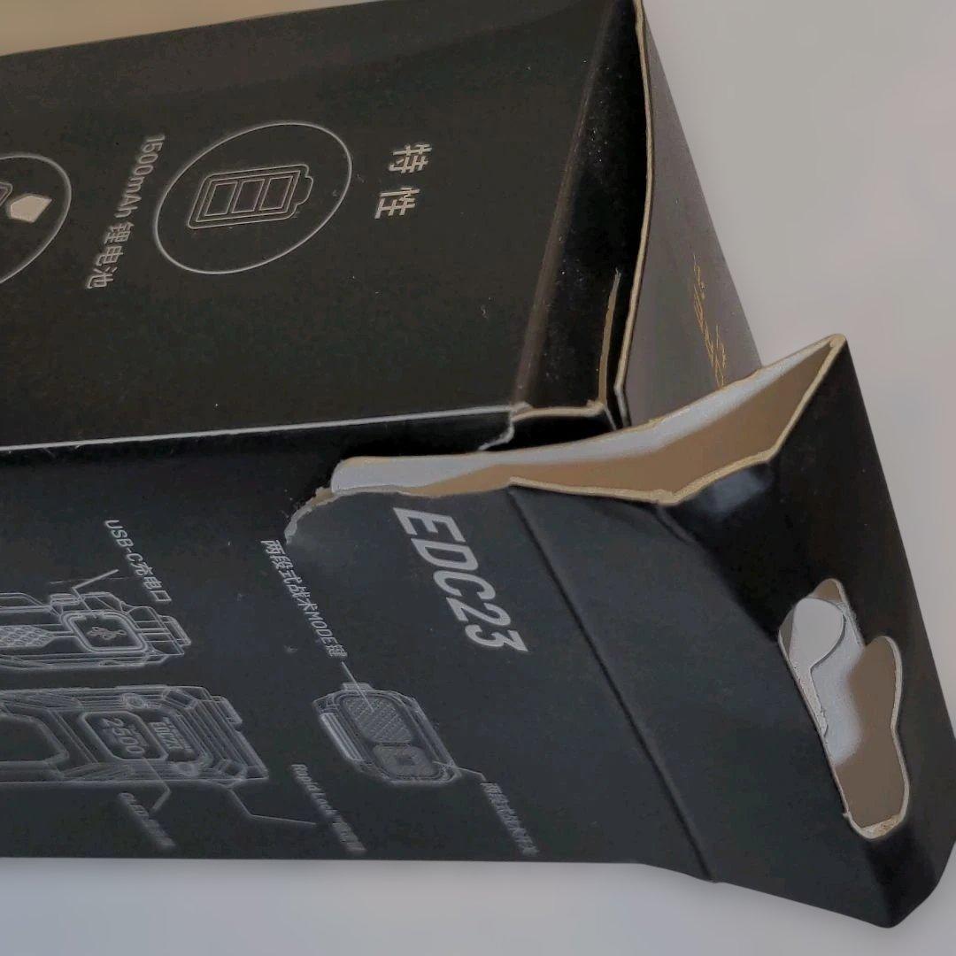 ナイトコア Nitecore EDC23 ウルトラスリムフラッシュライト♡H4