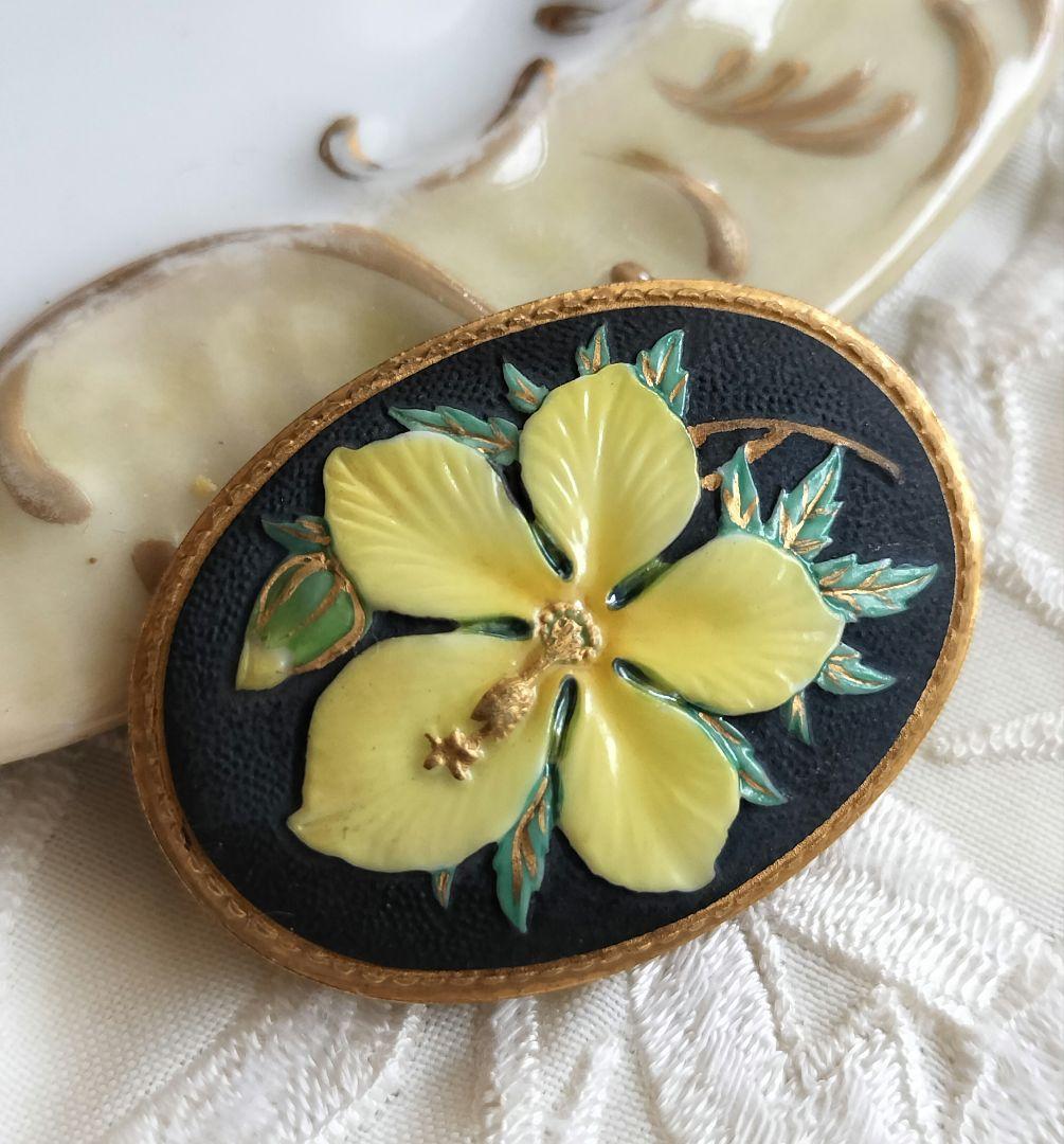 有田焼 俊兼 トシカネ 黄色 ハイビスカス ブローチ