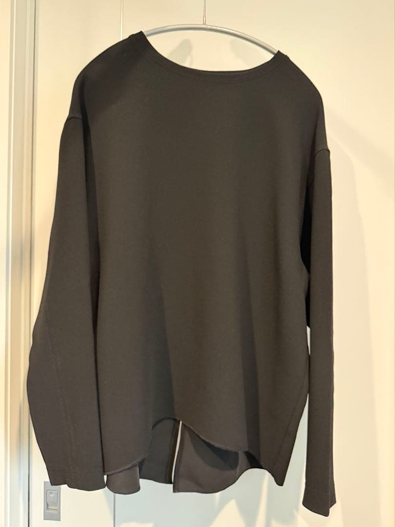 ガリャルダガランテ バックスリットブラウスTフリー　ブラック