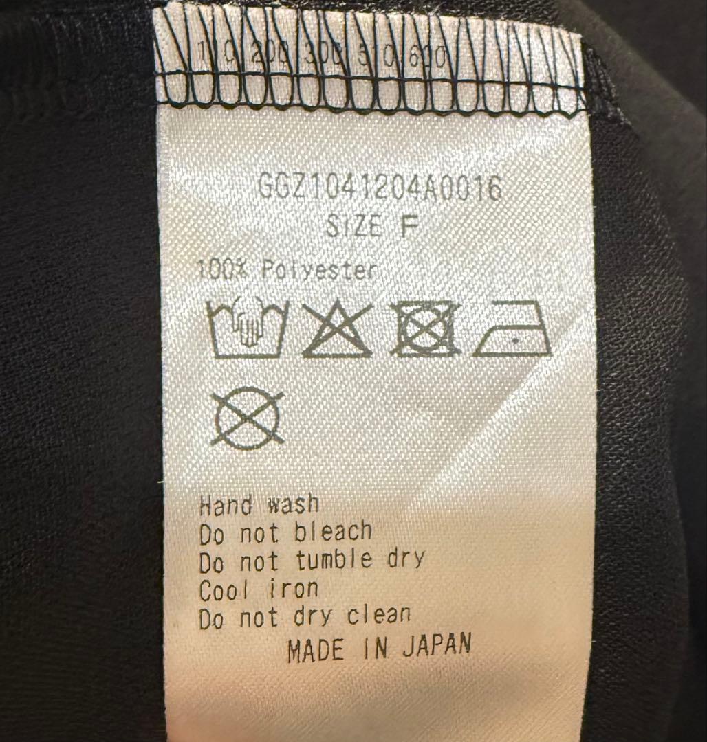 ガリャルダガランテ バックスリットブラウスTフリー　ブラック