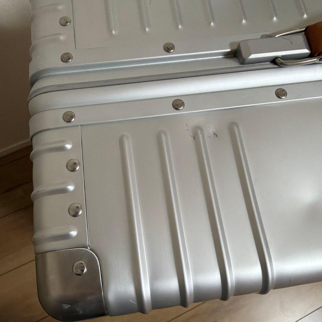 innovator イノベータースーツケース　96リットル