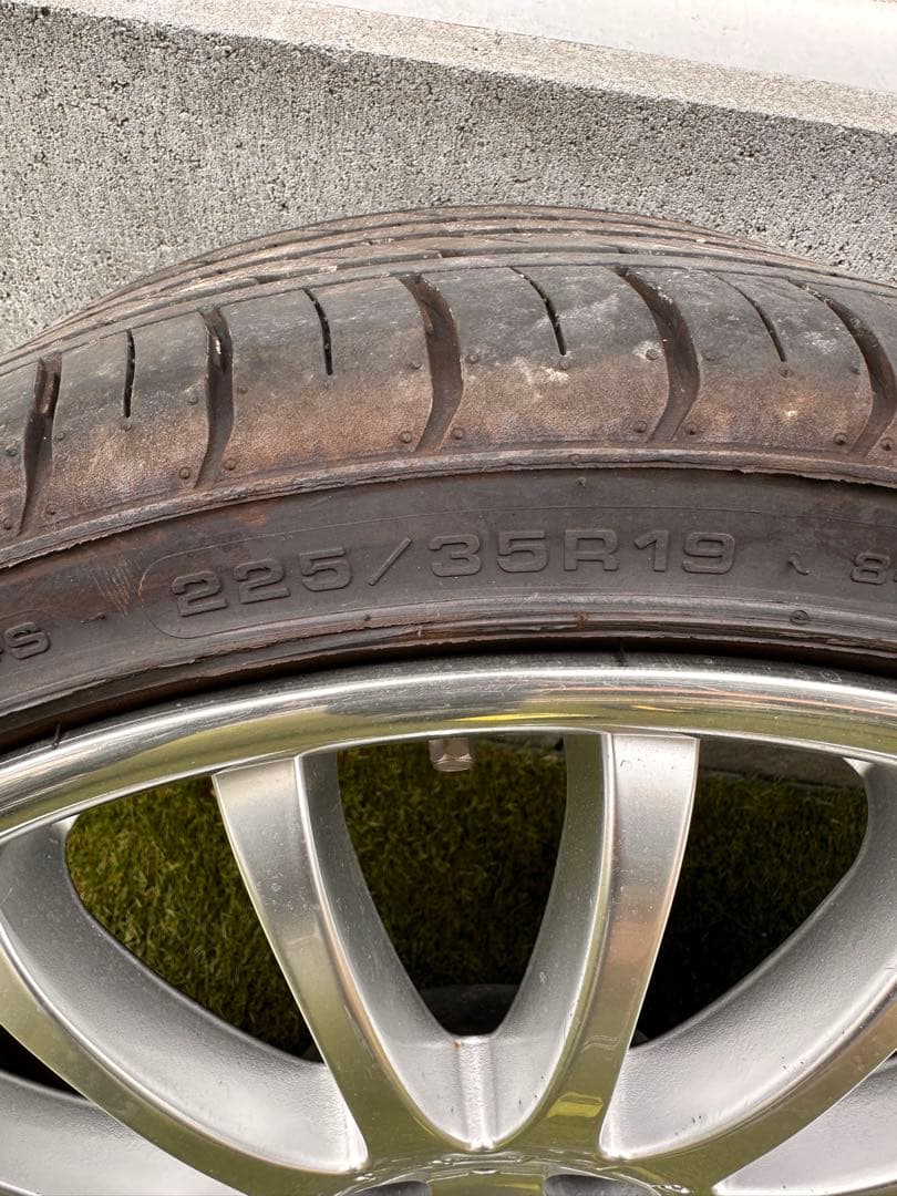 ひ 225/35R19 カールソンホイールセット