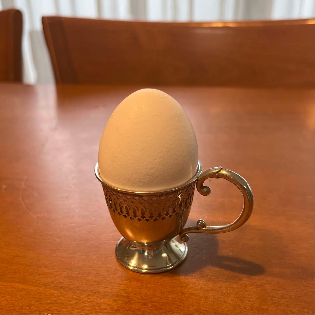 【アンティーク】透かし模様の銀製エッグスタンド