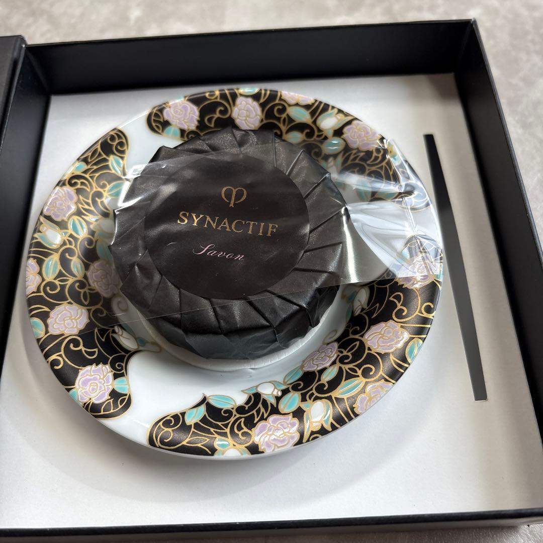 クレドポーボーテ シナクティフ サボン 100g深川製磁 特製石鹸トレー